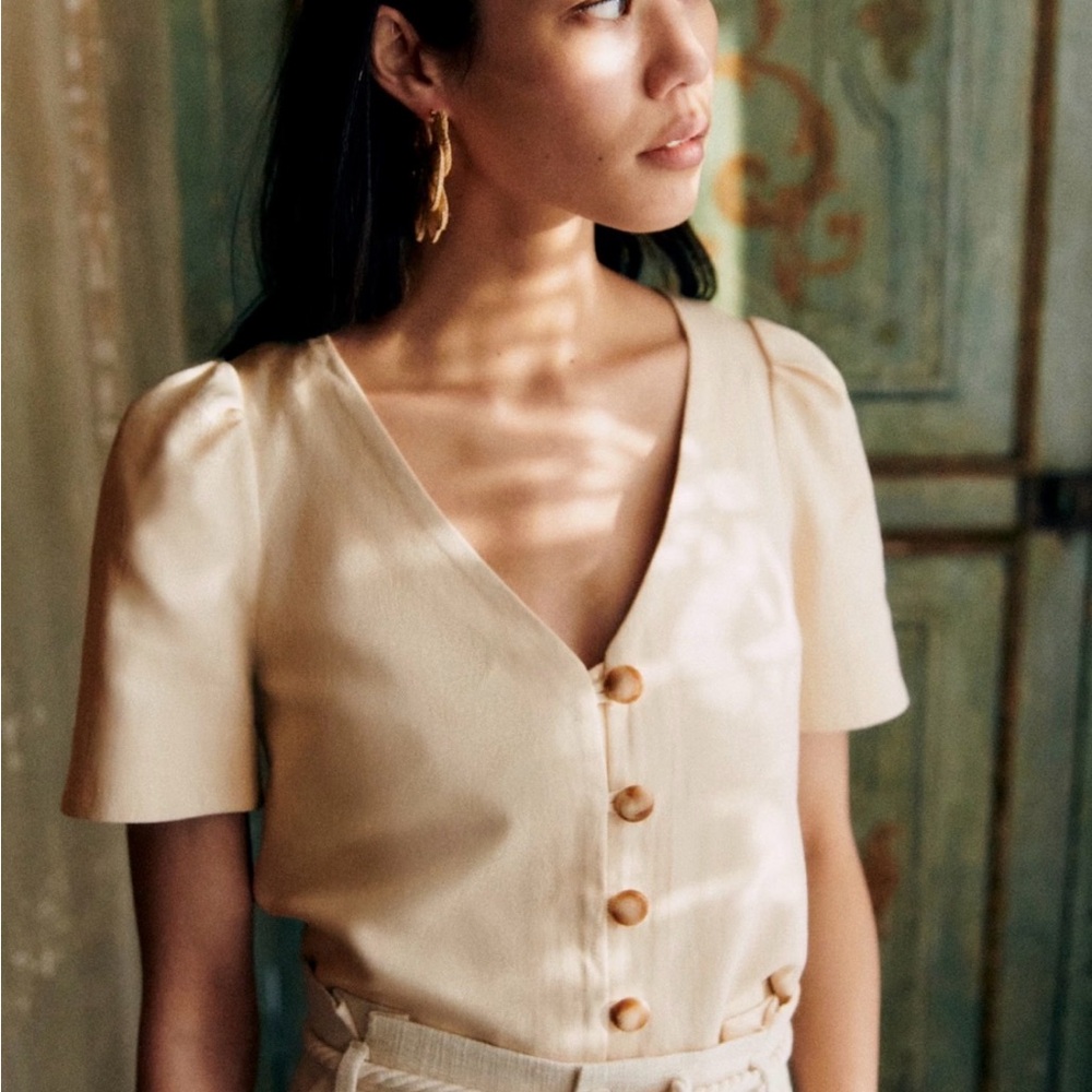 Like New Sezane Nevi Blouse Ivory Linen
